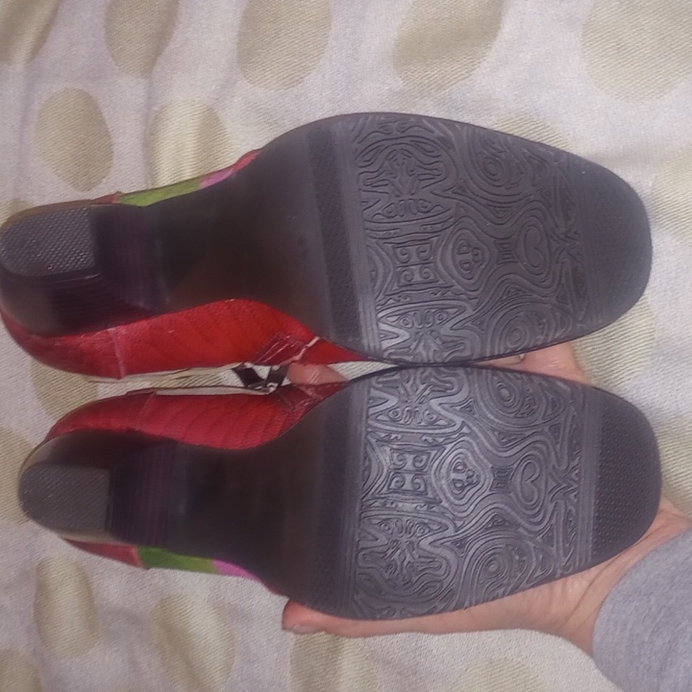 Fun Western Leather Booties - Picture 7 of 8